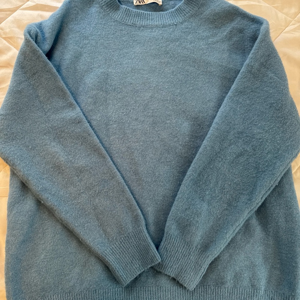 Zara Men's Soft Blue Crewneck Sweater